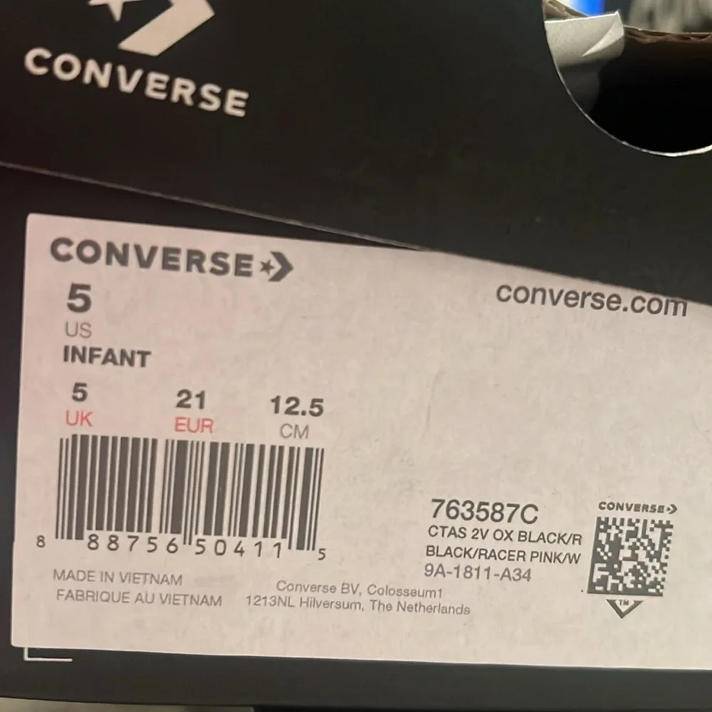 Converse Chuck Taylor All Star 2v Low Top Sneaker | Pretty Strong | NEW in BOX💕